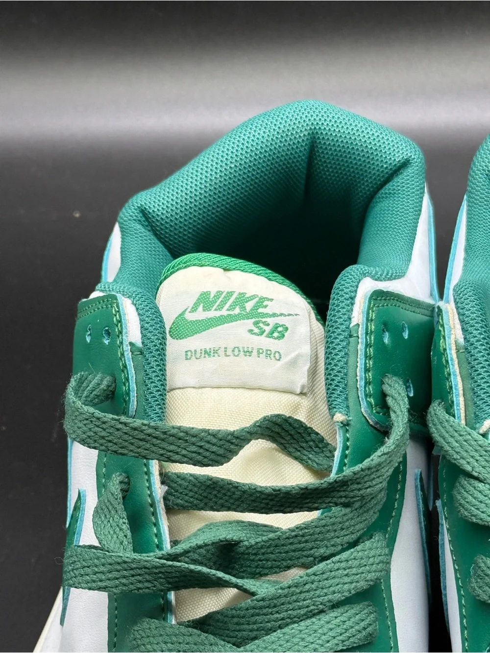 Nike SB Dunk Low Pro White Malachite Sneakers Men's 11 Lace Up Boston Celtics